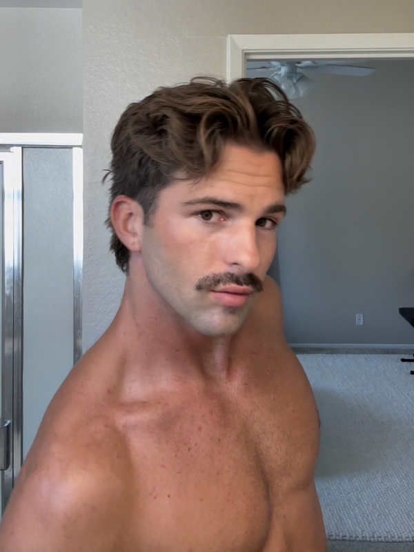 Surfer Middle Part